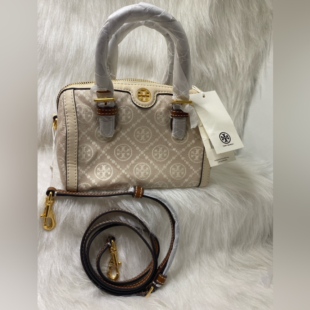 Brand new Tory Burch Petite T Monogram Barrel Bag in natural color. Authentic!